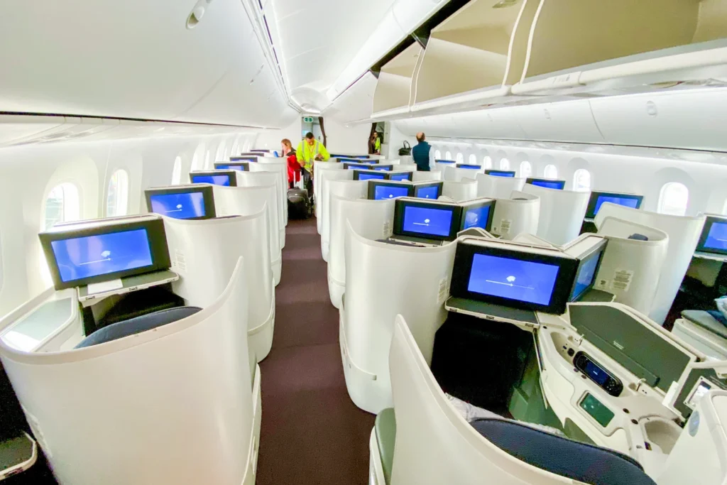 Check Aeromexico Business Class Facilities