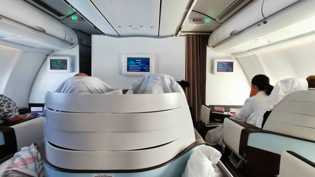 Check Hawaiian Airlines Business Class